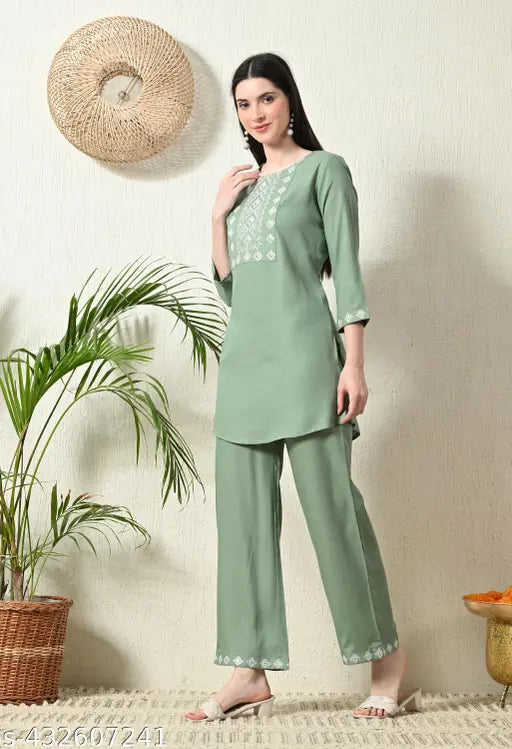 Woman 2 Piece Set Loose Fit Co Ord Set, Embroidery Two Piece Set, Matching Top And Bottom Set Trendy Women's Co-ord Set Fashionable Matching Sets