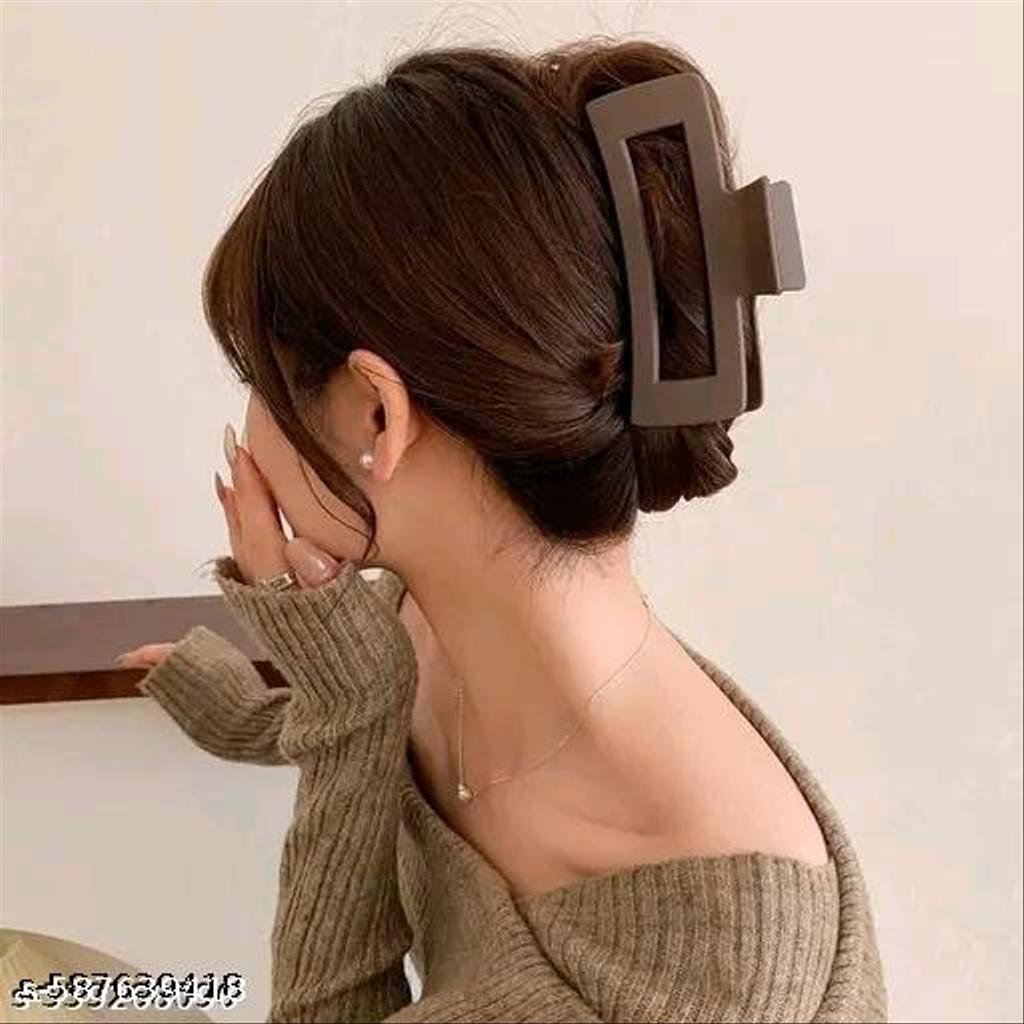 Matte Hair Claw Clips – view 3