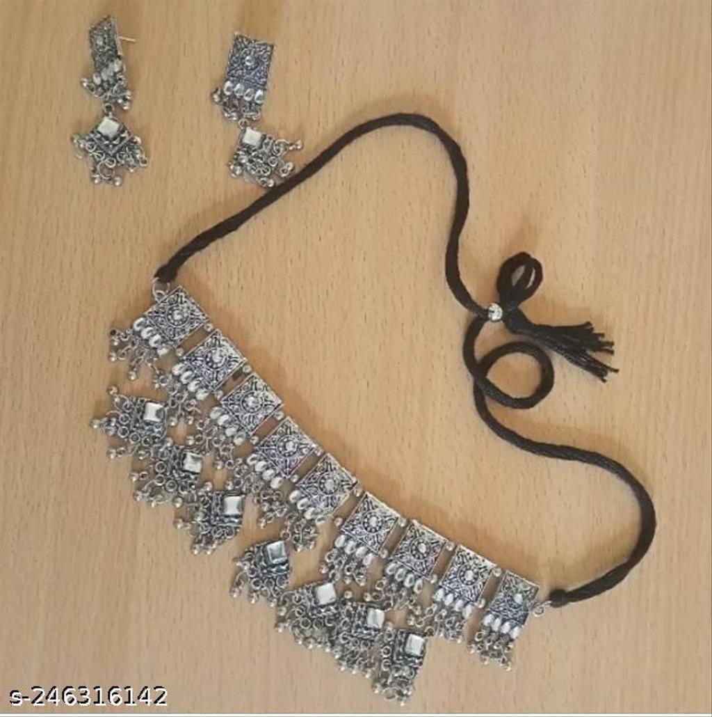 Kundan Work Oxidised Silver Choker & Earrings Set – view 2
